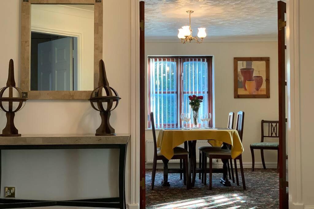 A Charming, Spacious 2 Bedroom Apartment In Lytham リザム・セント・アンズ エクステリア 写真